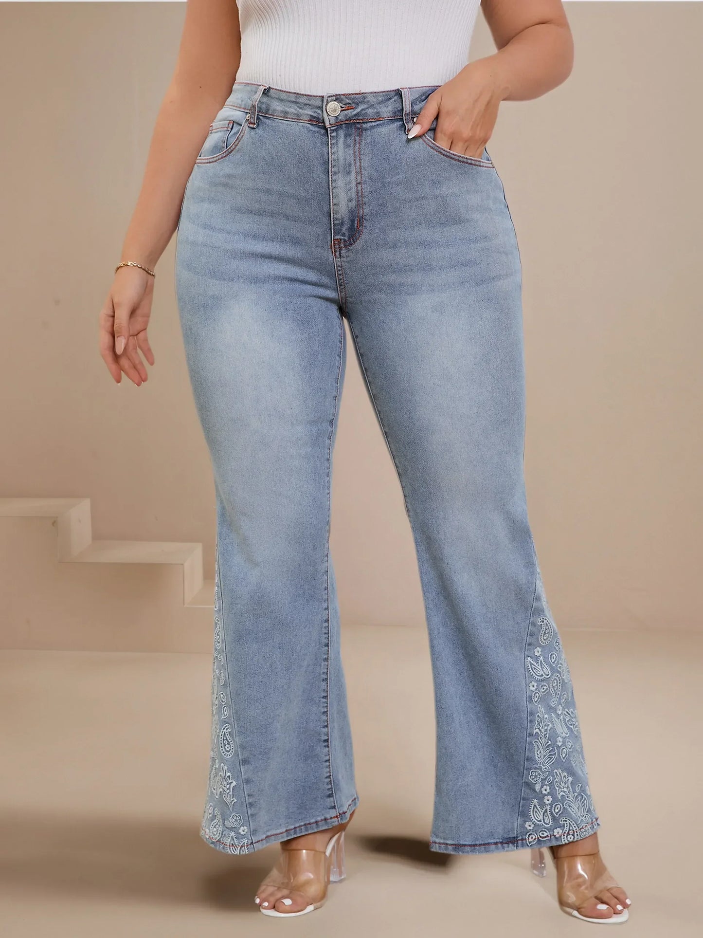 Chic Plus Size Flare Jeans